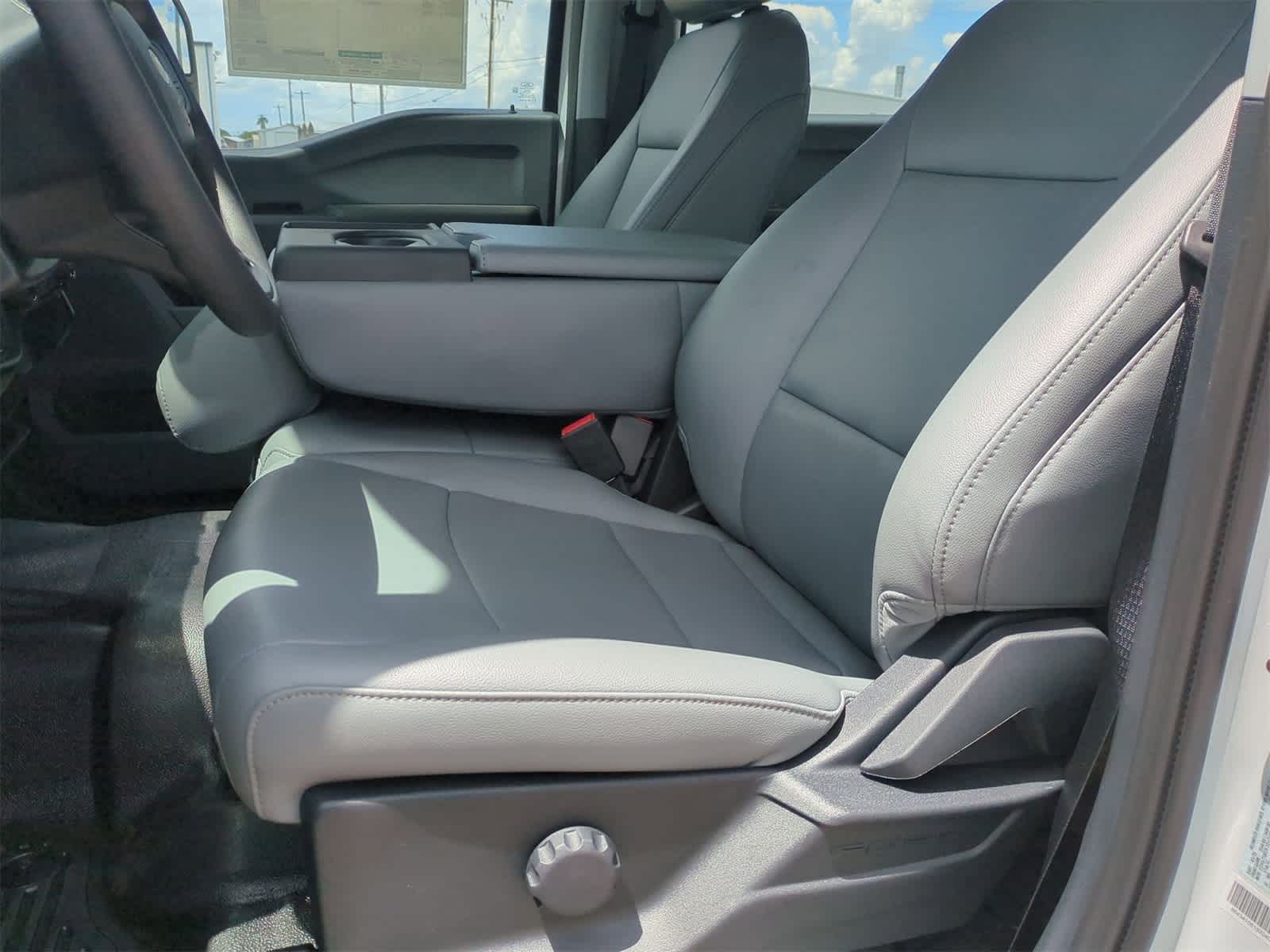 Thumbnail: 2025 Ford F-350 - 16