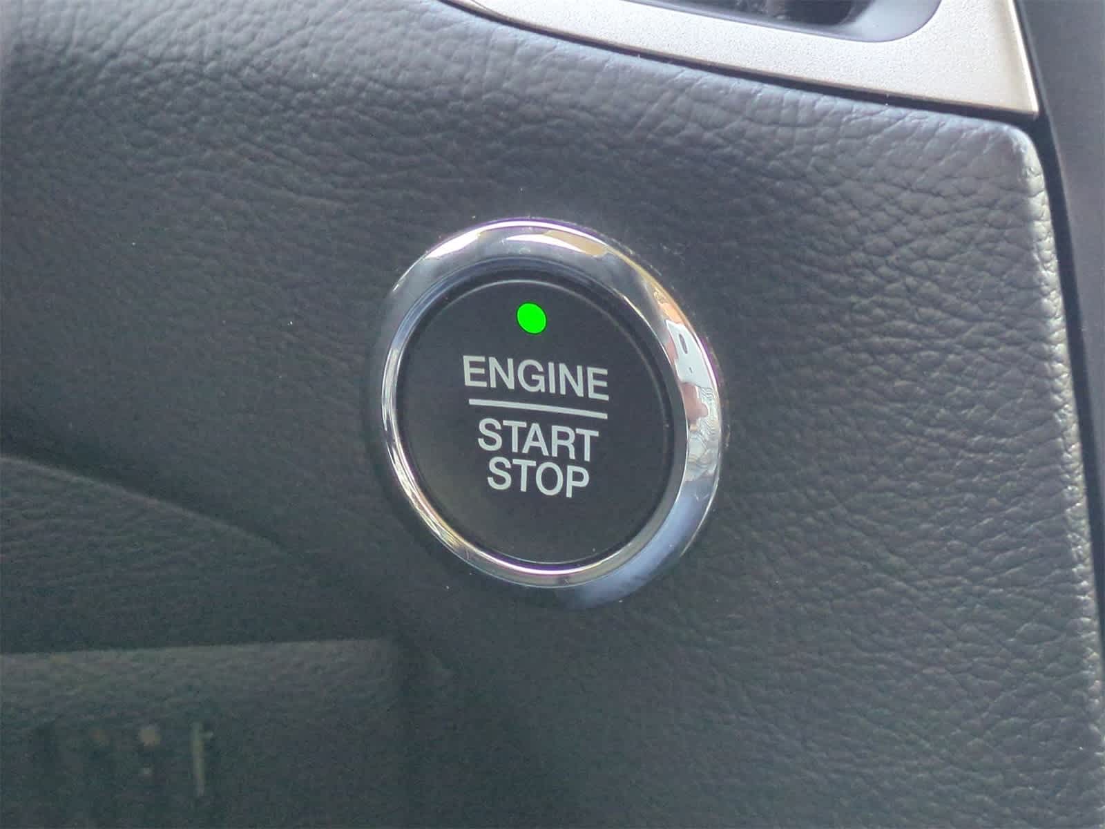 Thumbnail: 2022 Ford Edge - 16