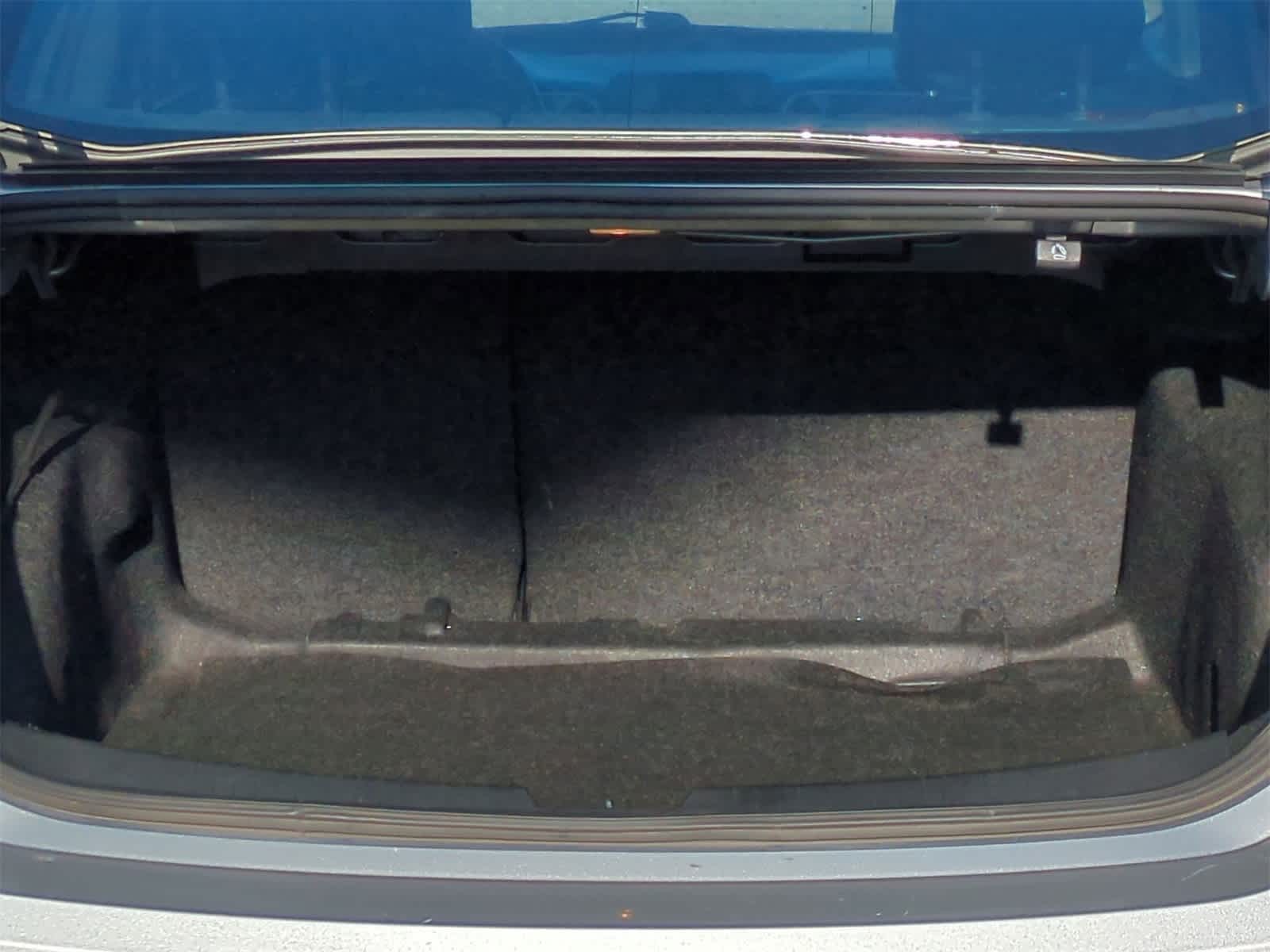 Thumbnail: 2022 Chevrolet Malibu - 25