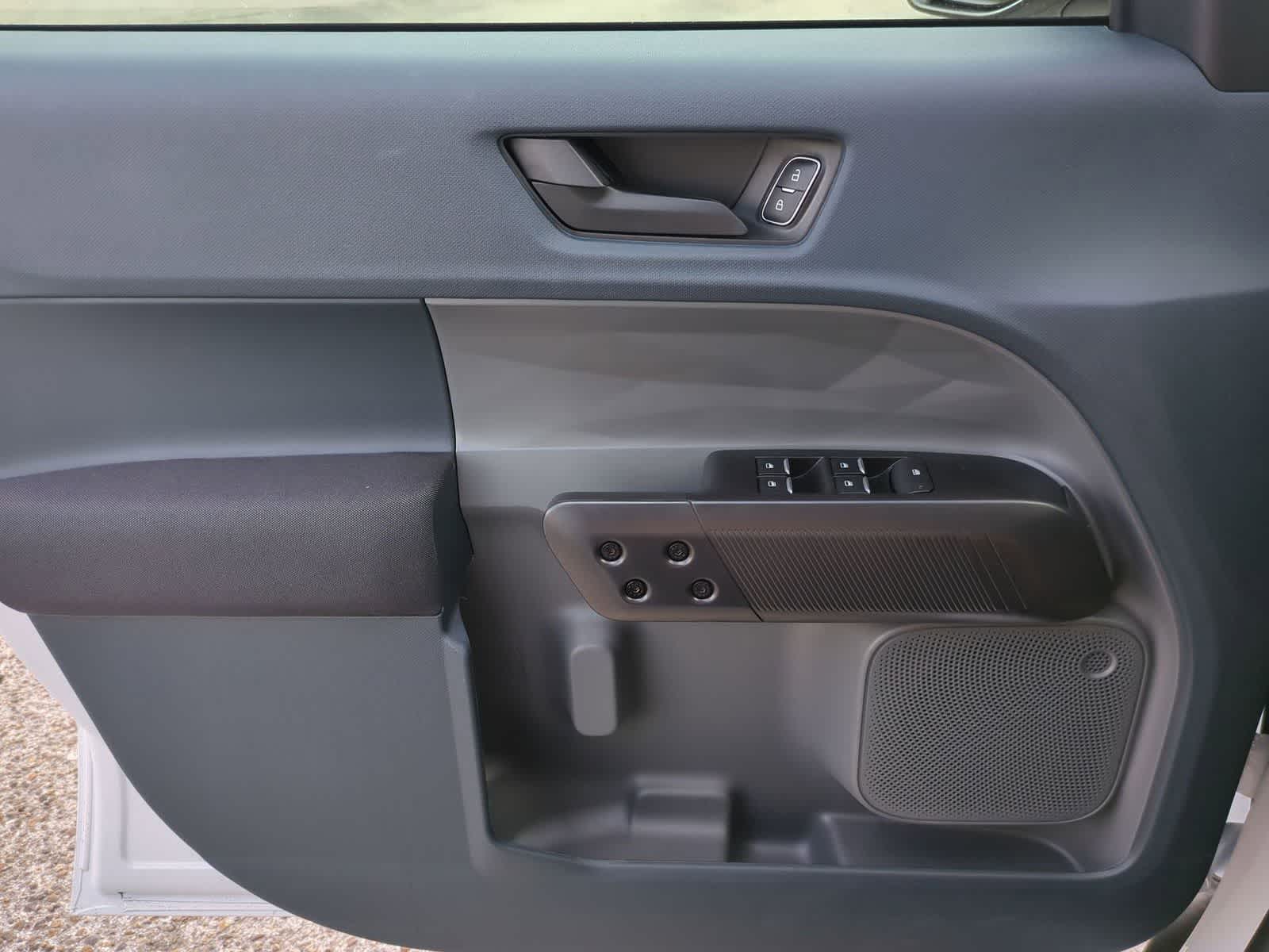 Thumbnail: 2025 Ford Maverick - 20