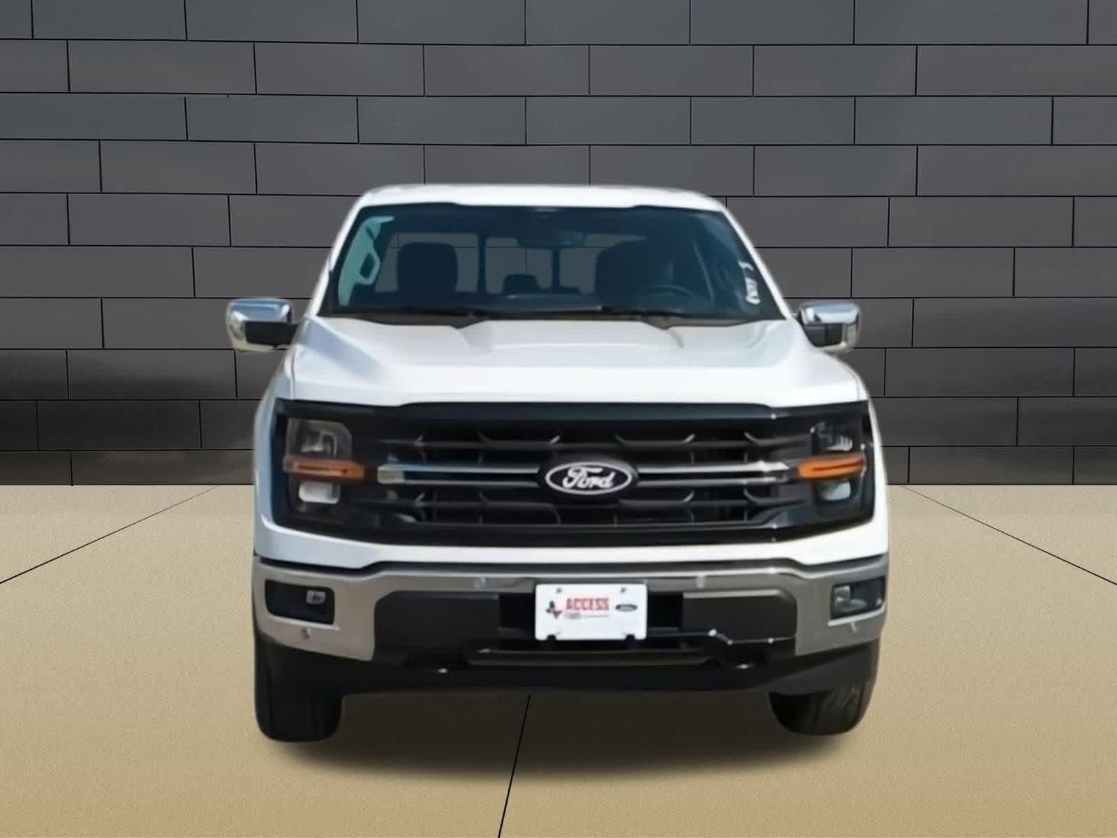 2025 Ford F-150 XLT photo 3