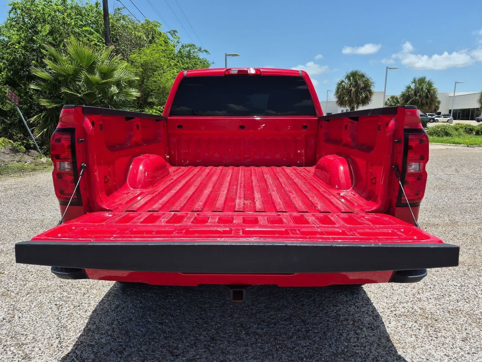 Thumbnail: 2019 Chevrolet Silverado 1500 - 22