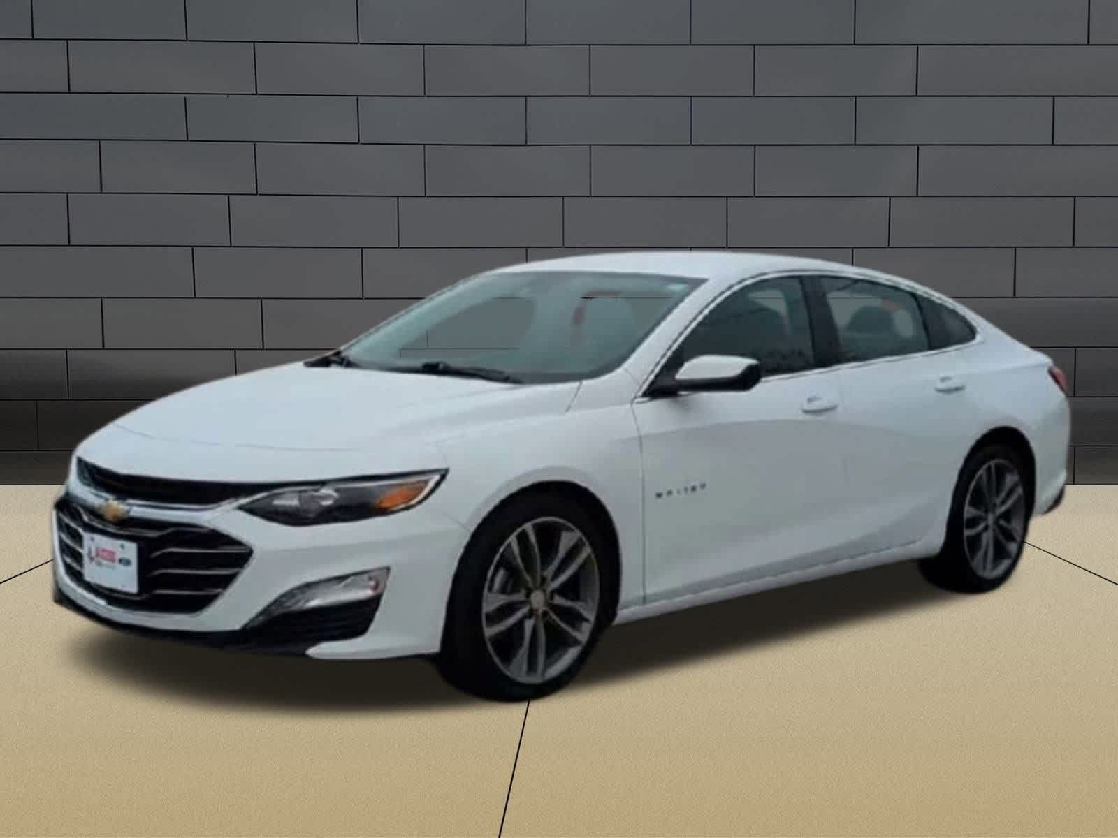 Thumbnail: 2023 Chevrolet Malibu - 4