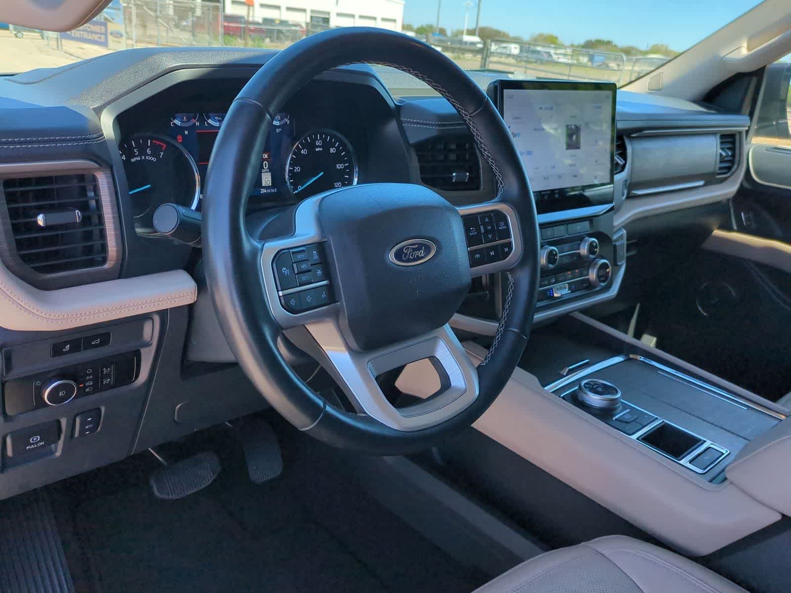 Thumbnail: 2024 Ford Expedition - 10