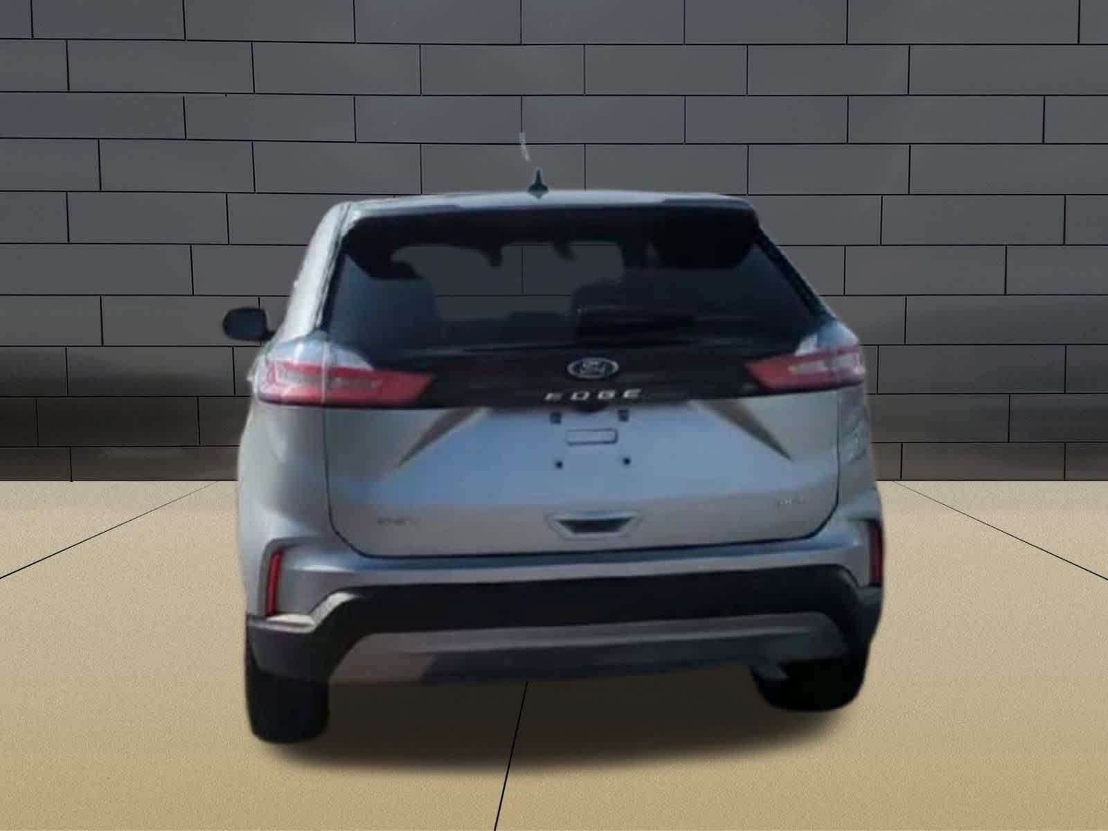 Thumbnail: 2023 Ford Edge - 7