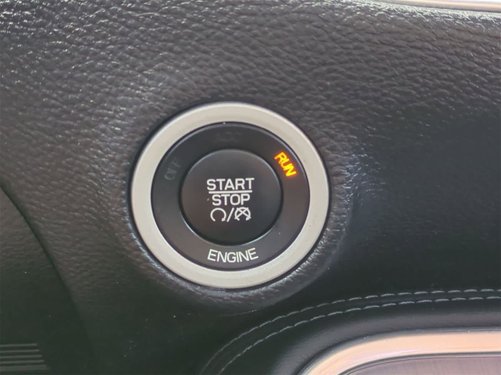 Thumbnail: 2016 Dodge Challenger - 15