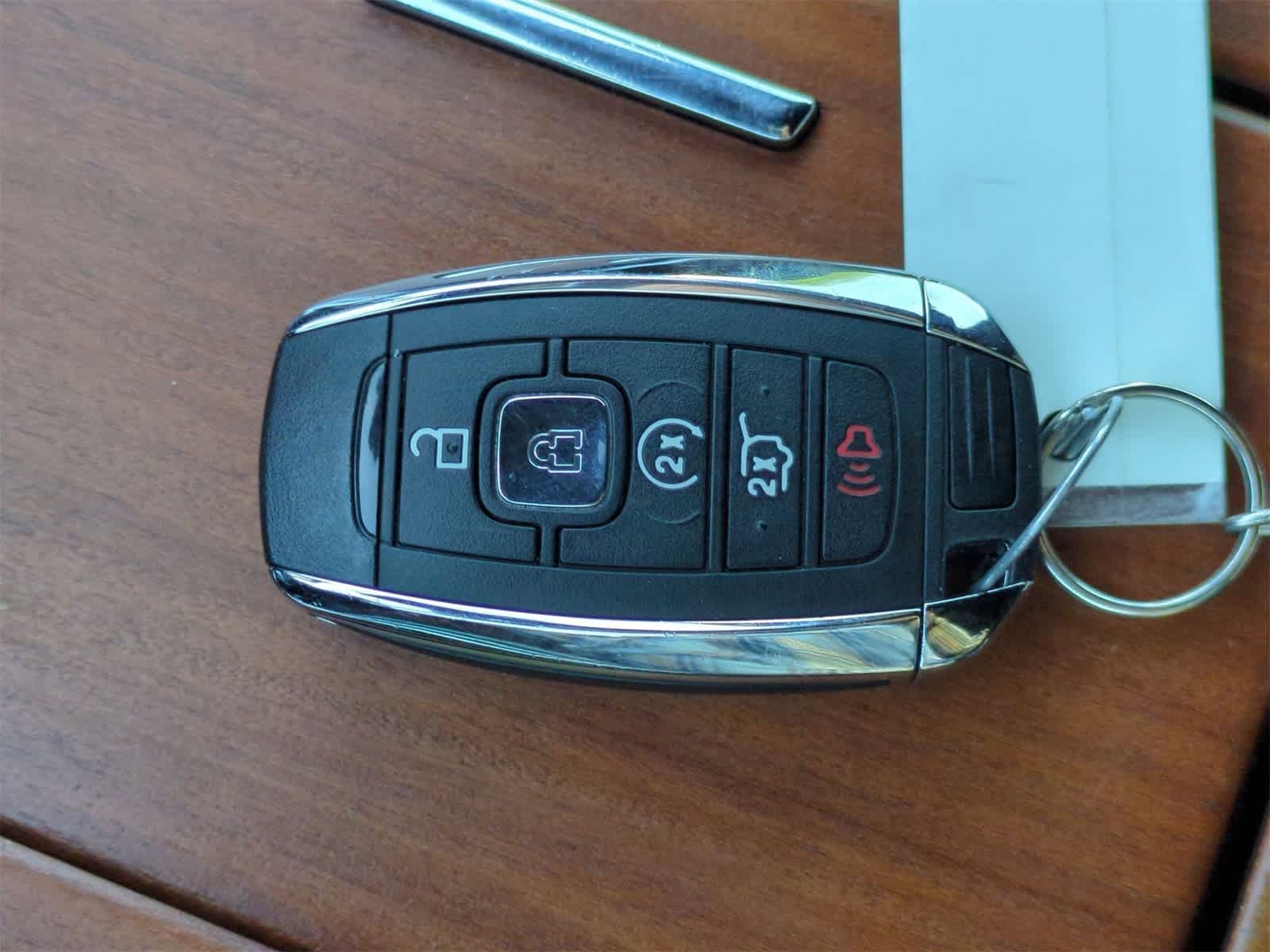 Thumbnail: 2019 Lincoln Navigator L - 35