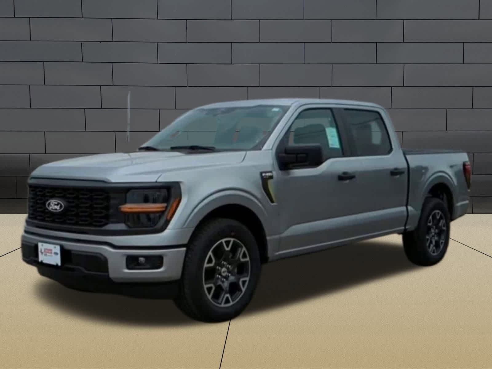 2025 Ford F-150 STX photo 4