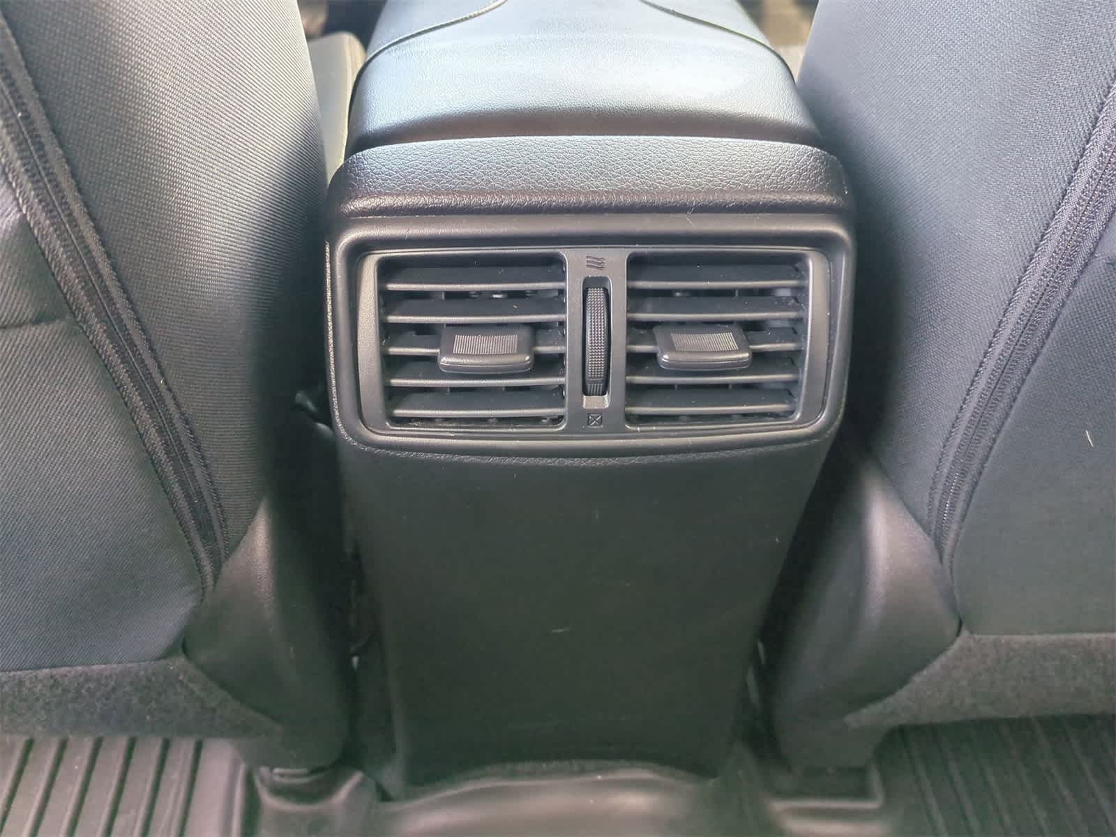 Thumbnail: 2019 Nissan Rogue - 20