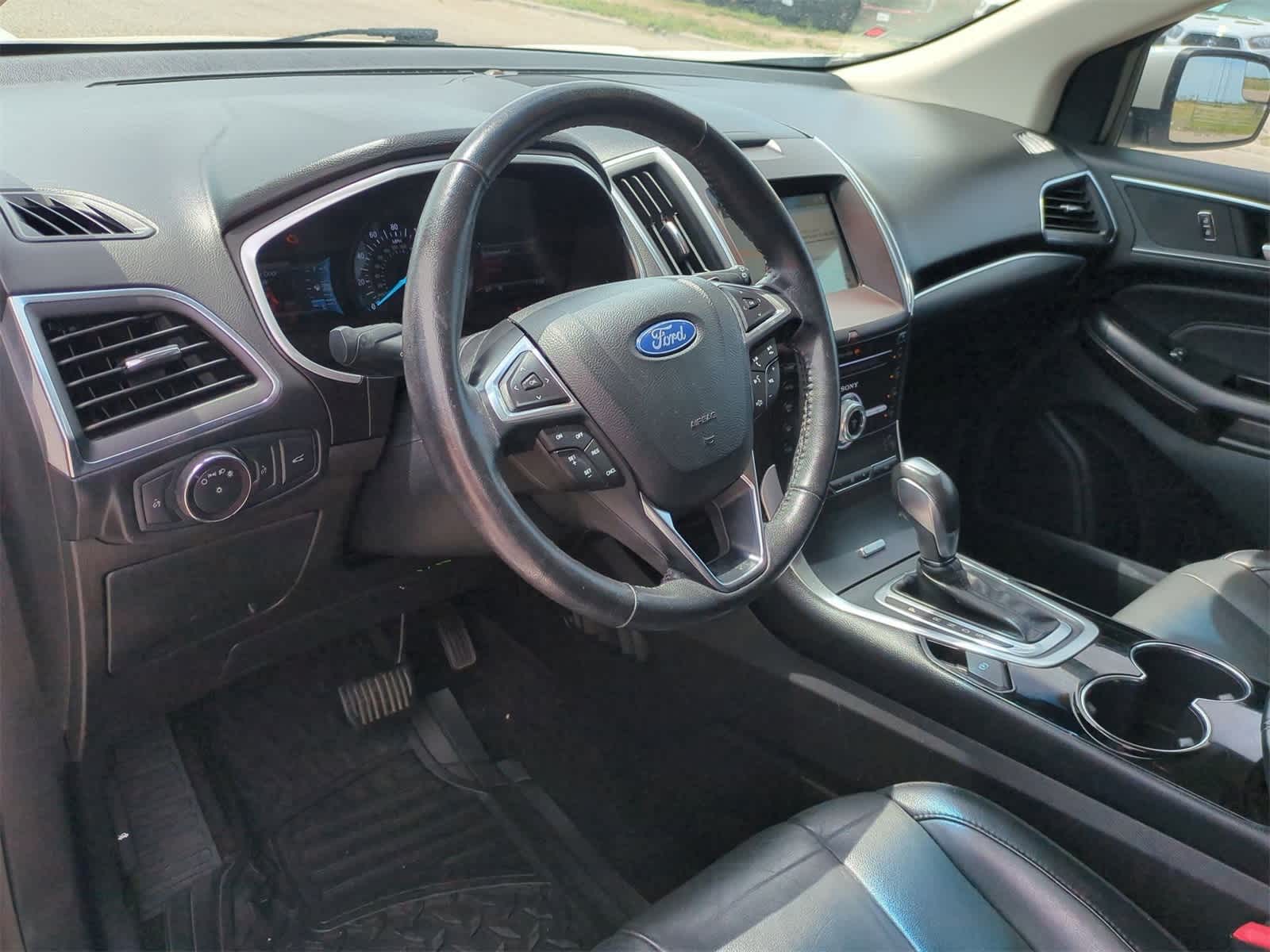 Thumbnail: 2018 Ford Edge - 10
