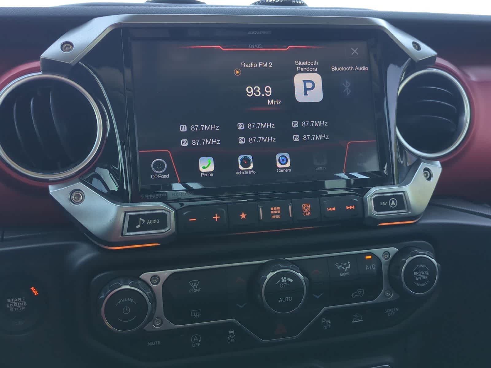 Thumbnail: 2022 Jeep Gladiator - 13