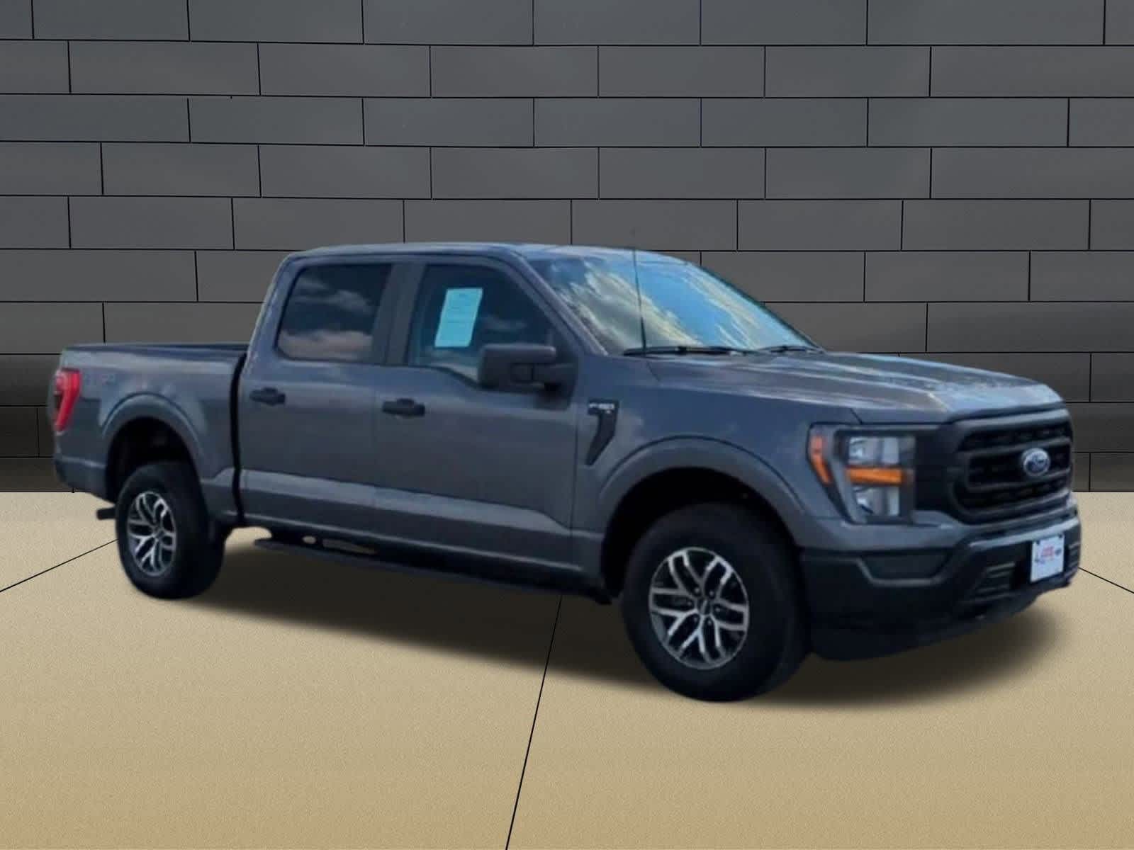 2023 Ford F-150 photo 2