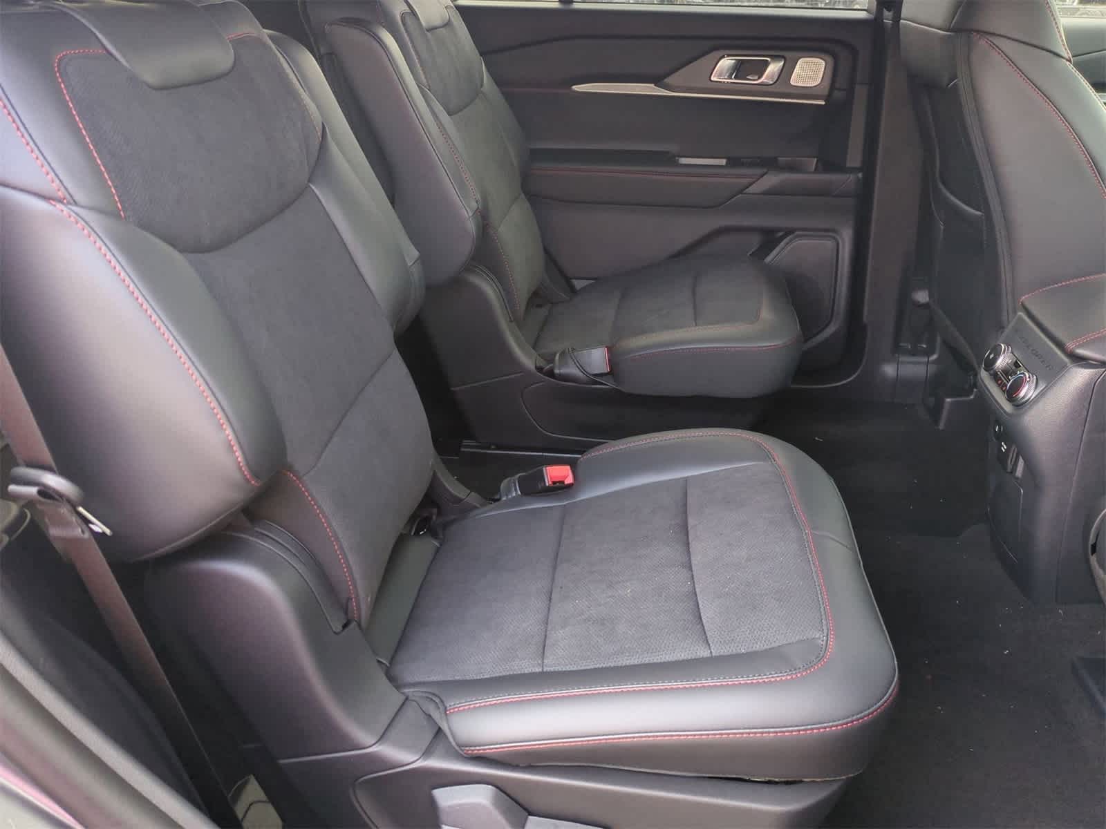 Thumbnail: 2026 Ford Explorer - 27