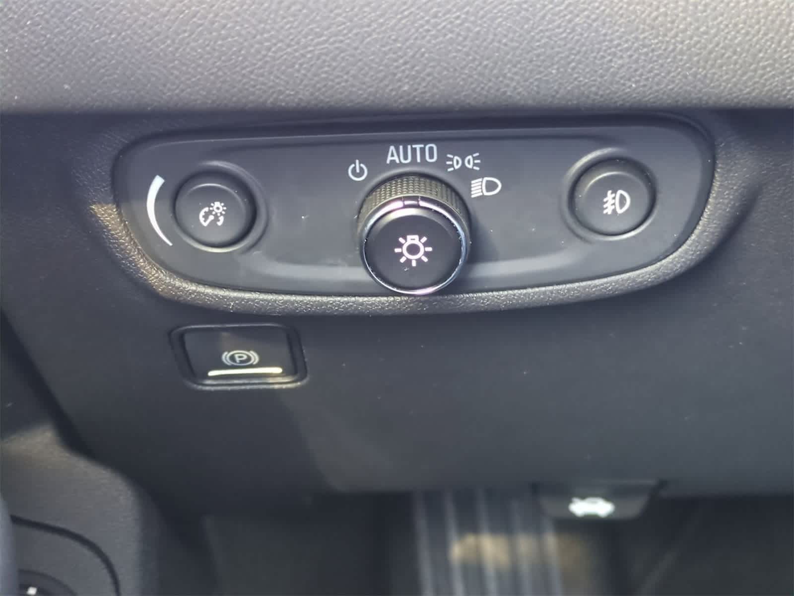 Thumbnail: 2023 GMC Terrain - 17