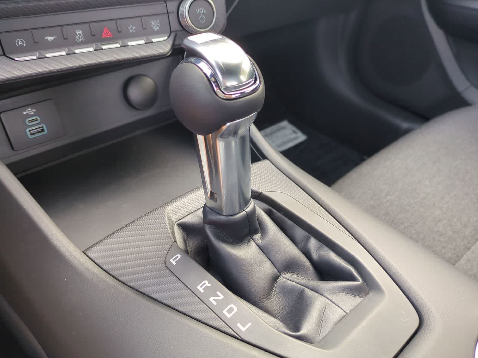 Thumbnail: 2025 Ford Mustang - 15