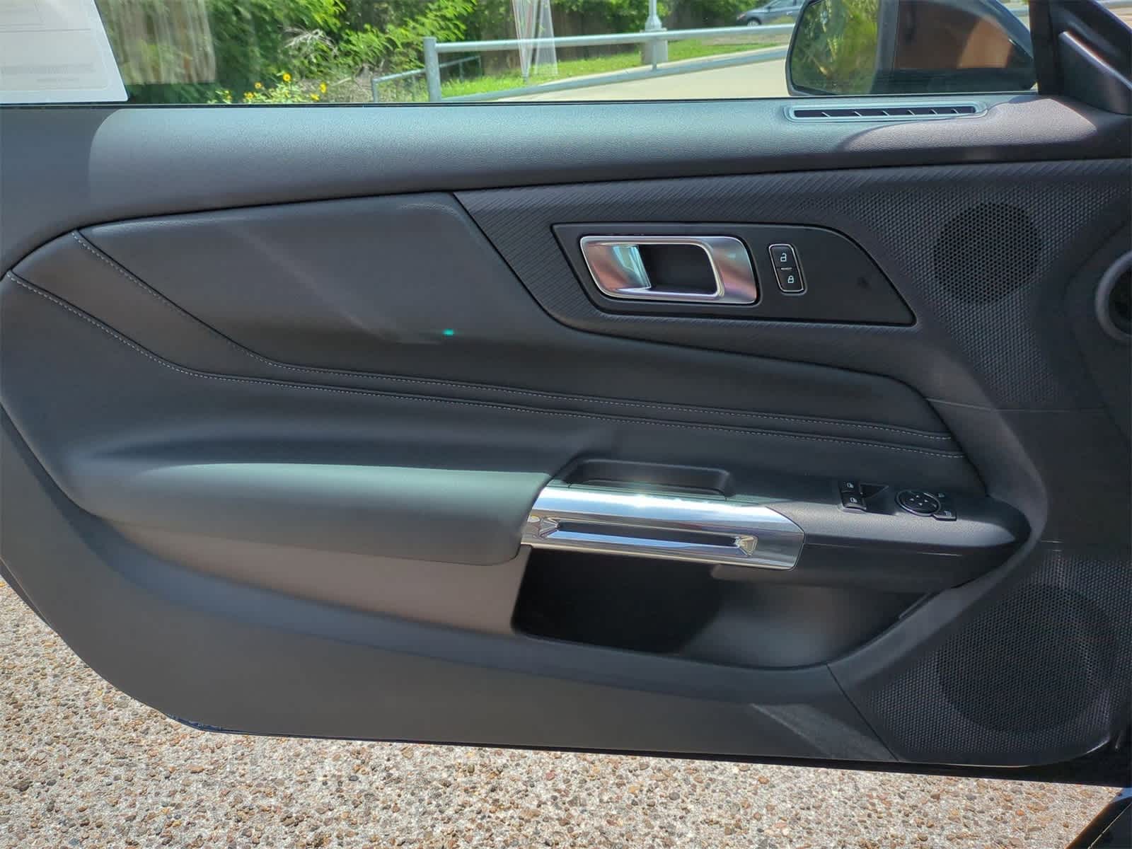 Thumbnail: 2025 Ford Mustang - 20