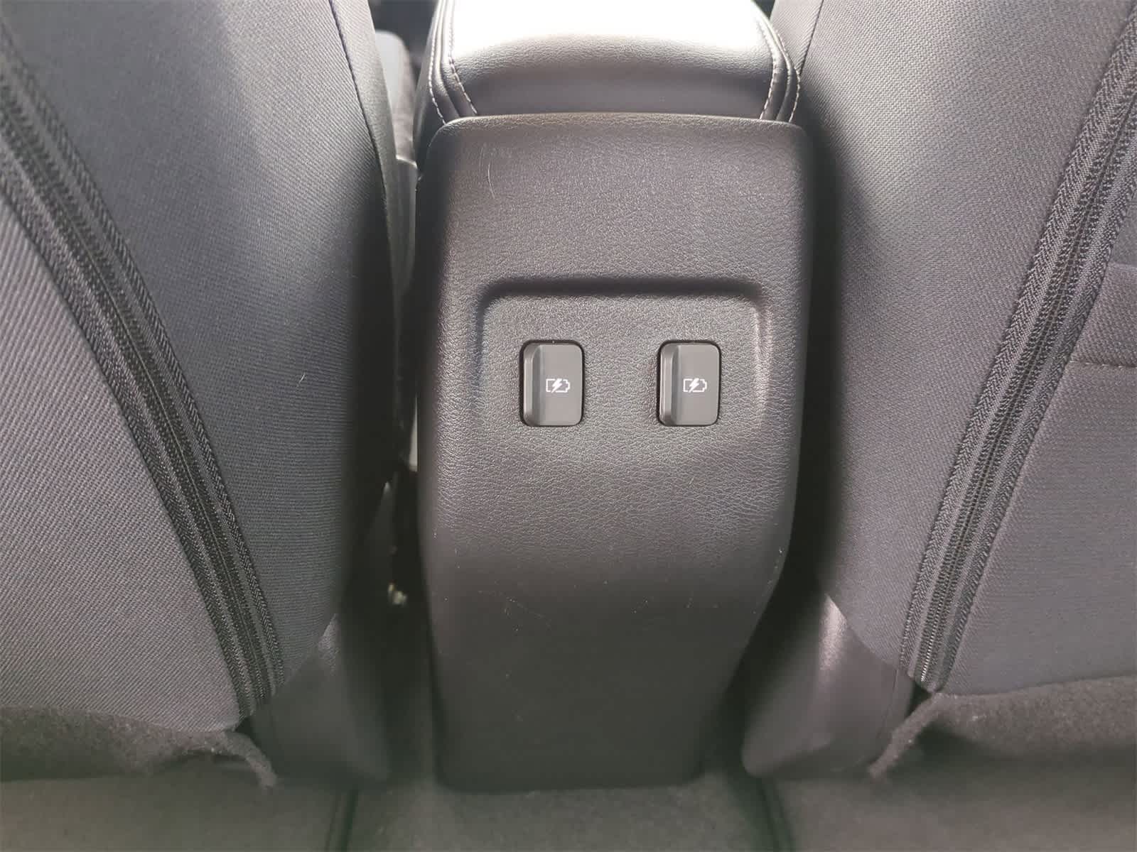 Thumbnail: 2023 Nissan Kicks - 20