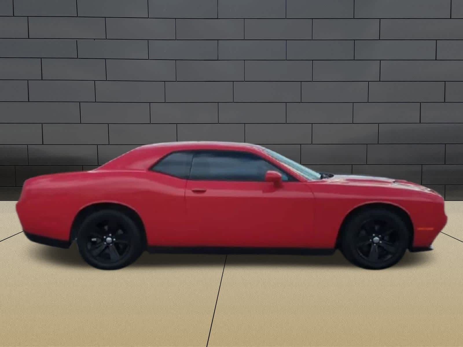 Thumbnail: 2016 Dodge Challenger - 9