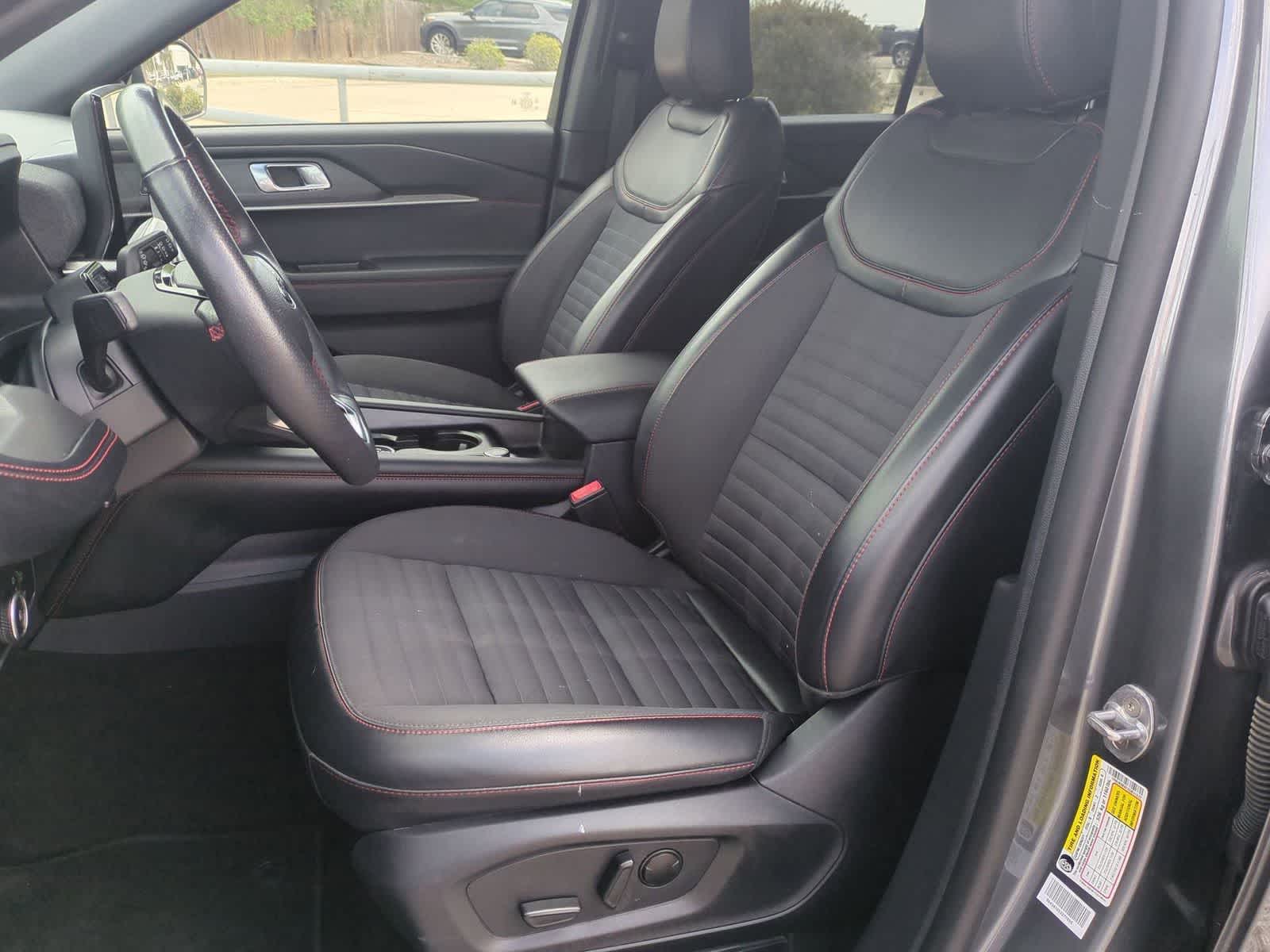 Thumbnail: 2025 Ford Explorer - 19