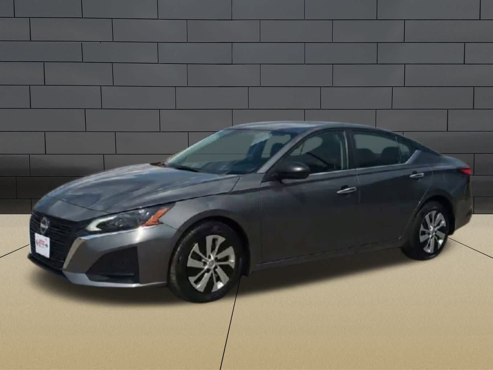 Thumbnail: 2024 Nissan Altima - 4