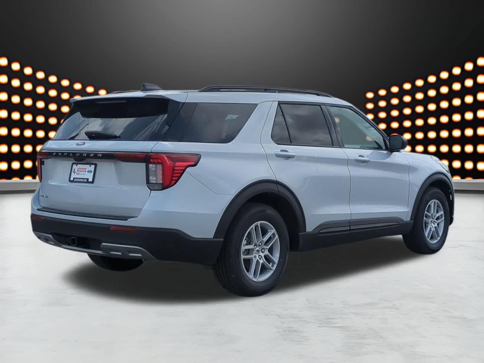 Thumbnail: 2026 Ford Explorer - 8