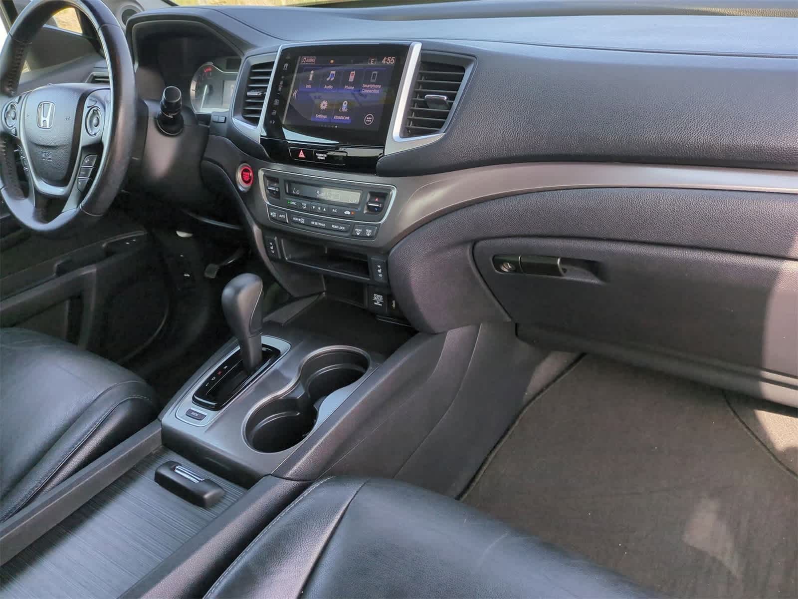 Thumbnail: 2018 Honda Pilot - 28