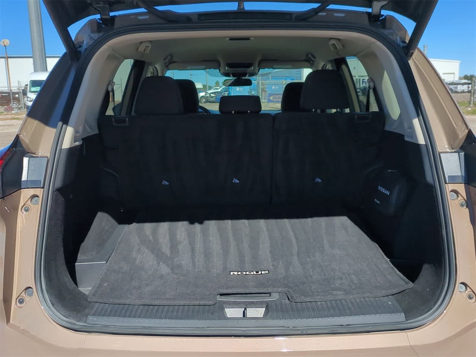 Thumbnail: 2025 Nissan Rogue - 24