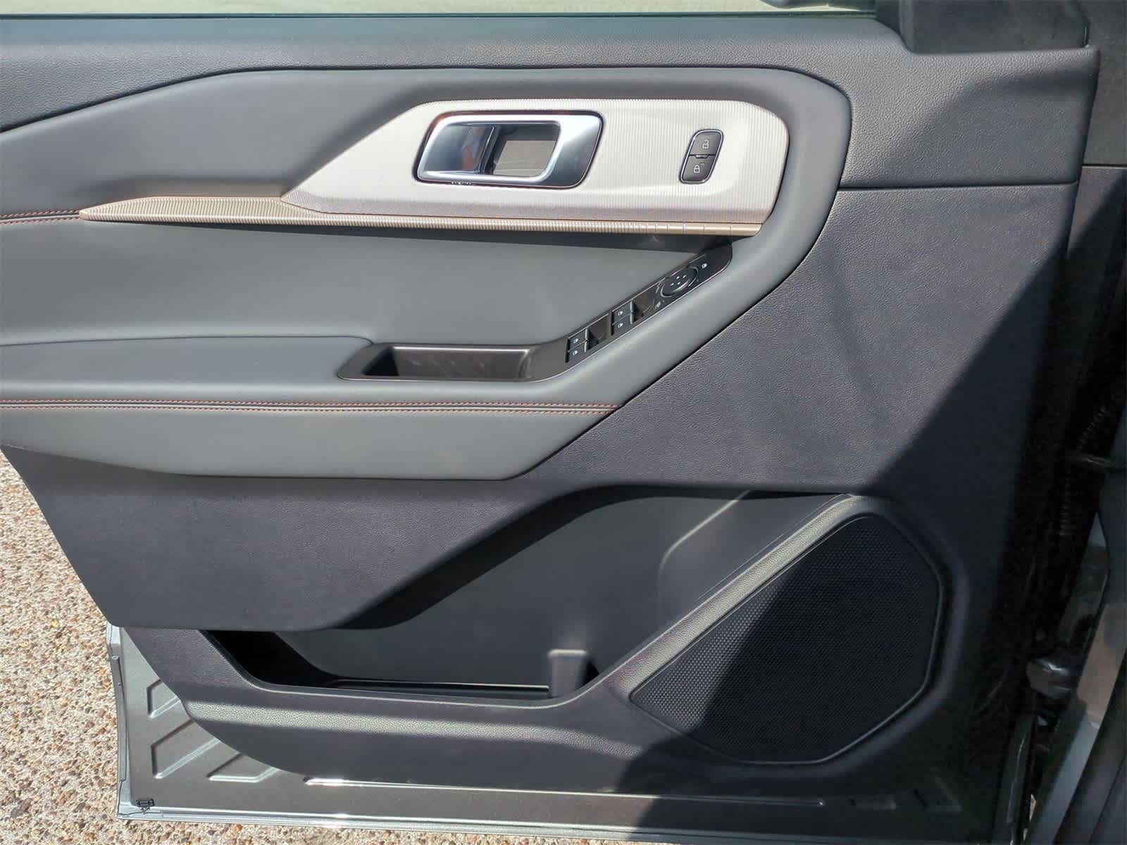 Thumbnail: 2026 Ford Explorer - 22