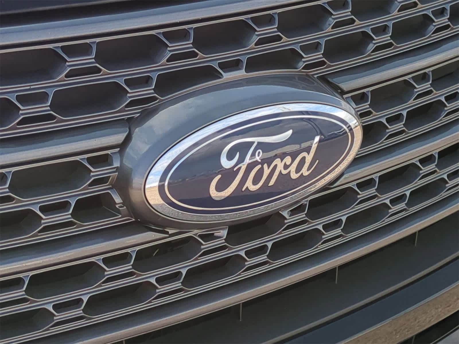 Thumbnail: 2021 Ford Explorer - 30