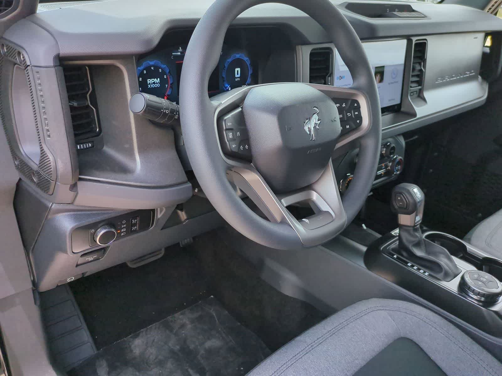 Thumbnail: 2025 Ford Bronco - 10