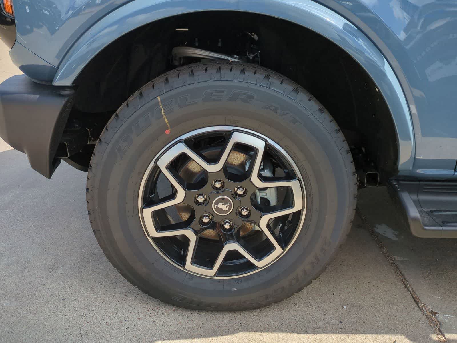 Thumbnail: 2025 Ford Bronco - 32