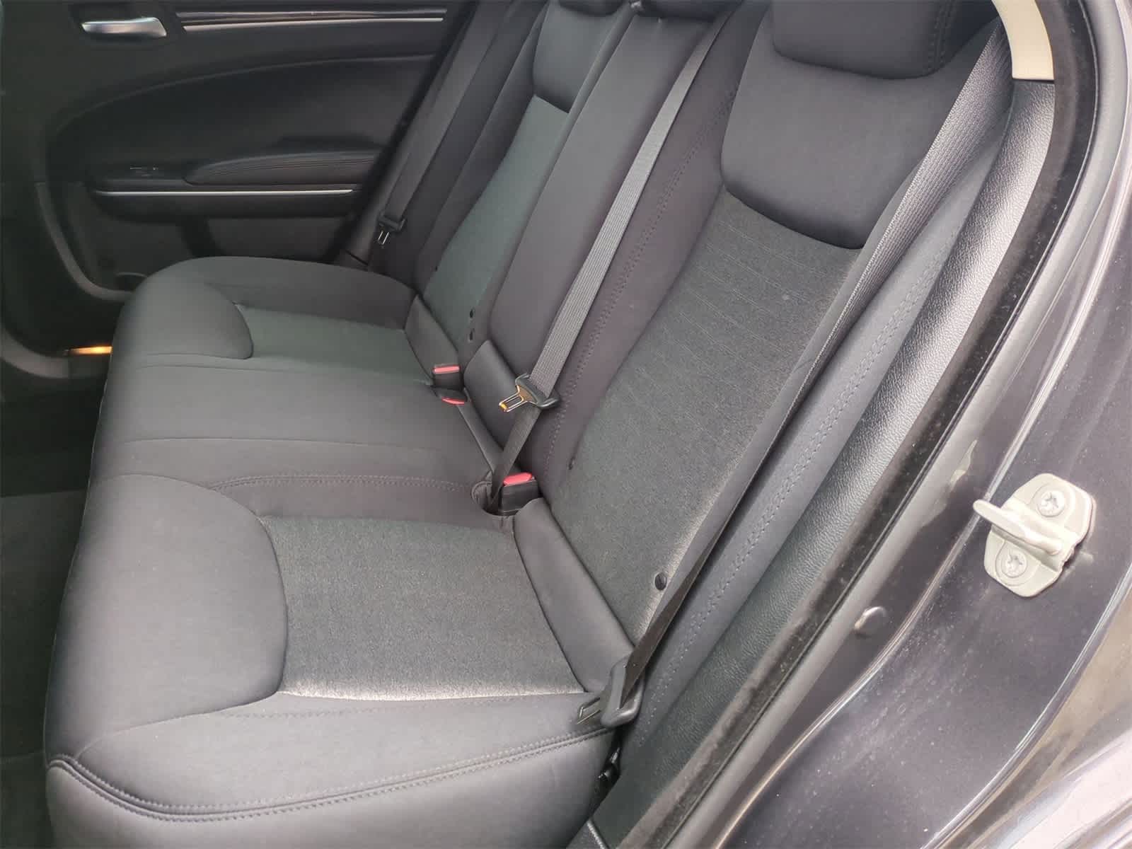 Thumbnail: 2023 Chrysler 300 - 23