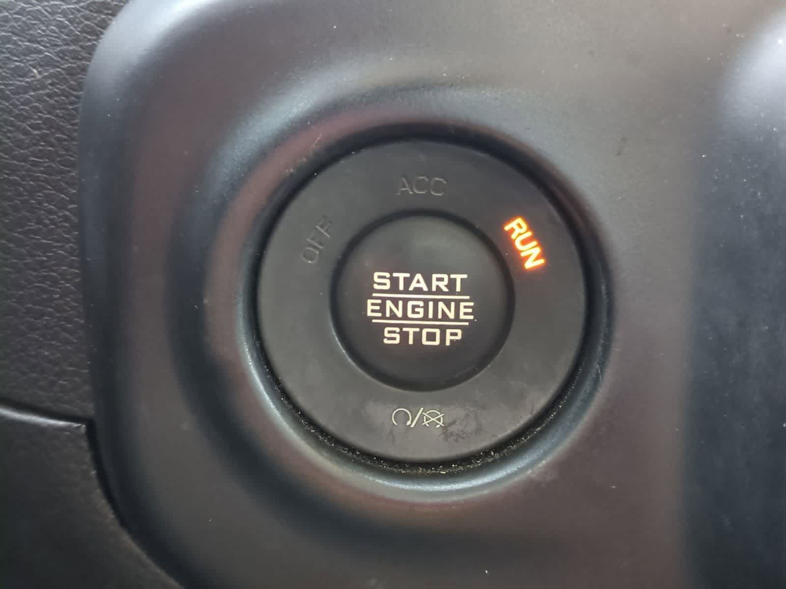 Thumbnail: 2022 Jeep Gladiator - 16