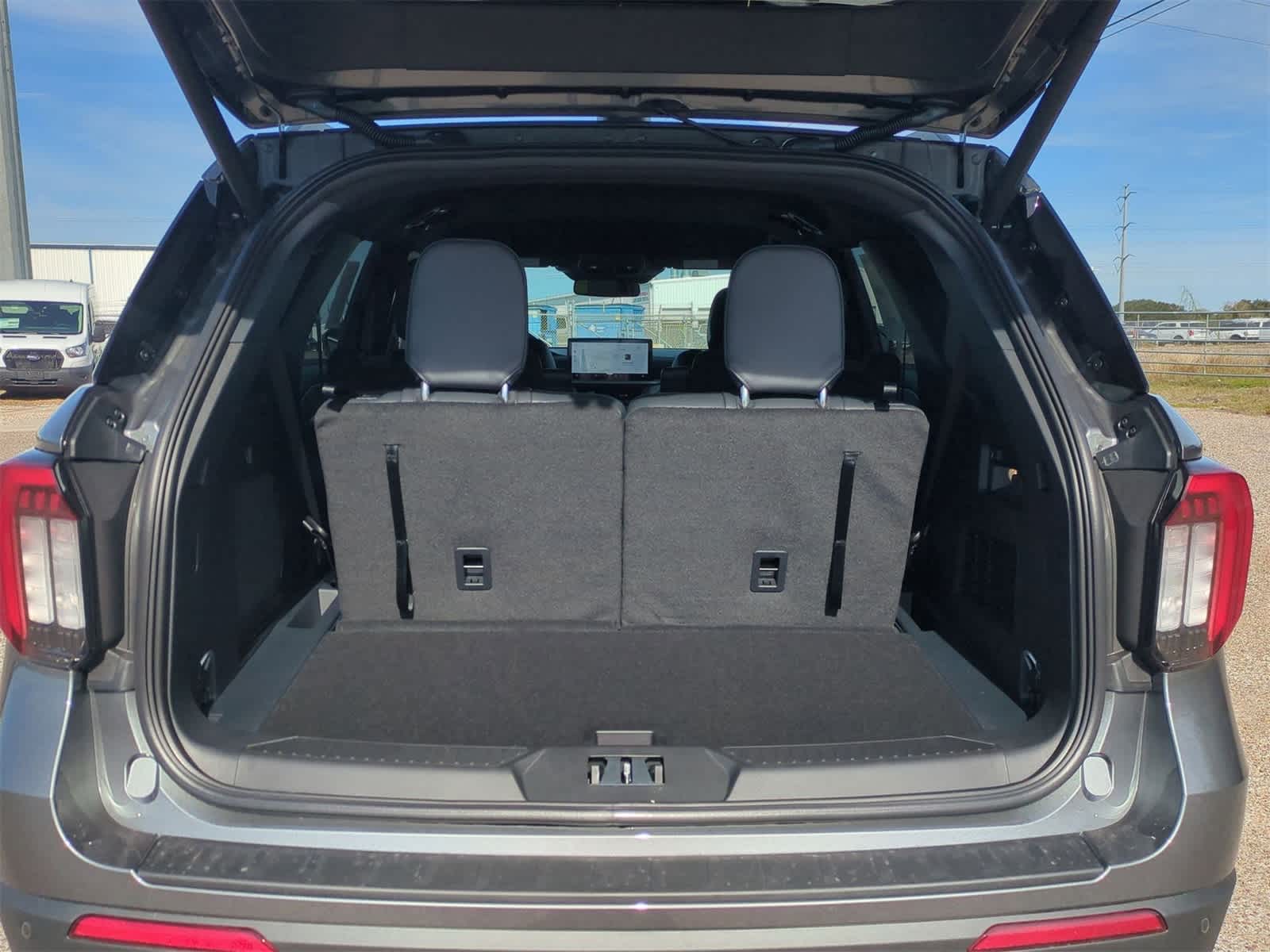 Thumbnail: 2026 Ford Explorer - 25