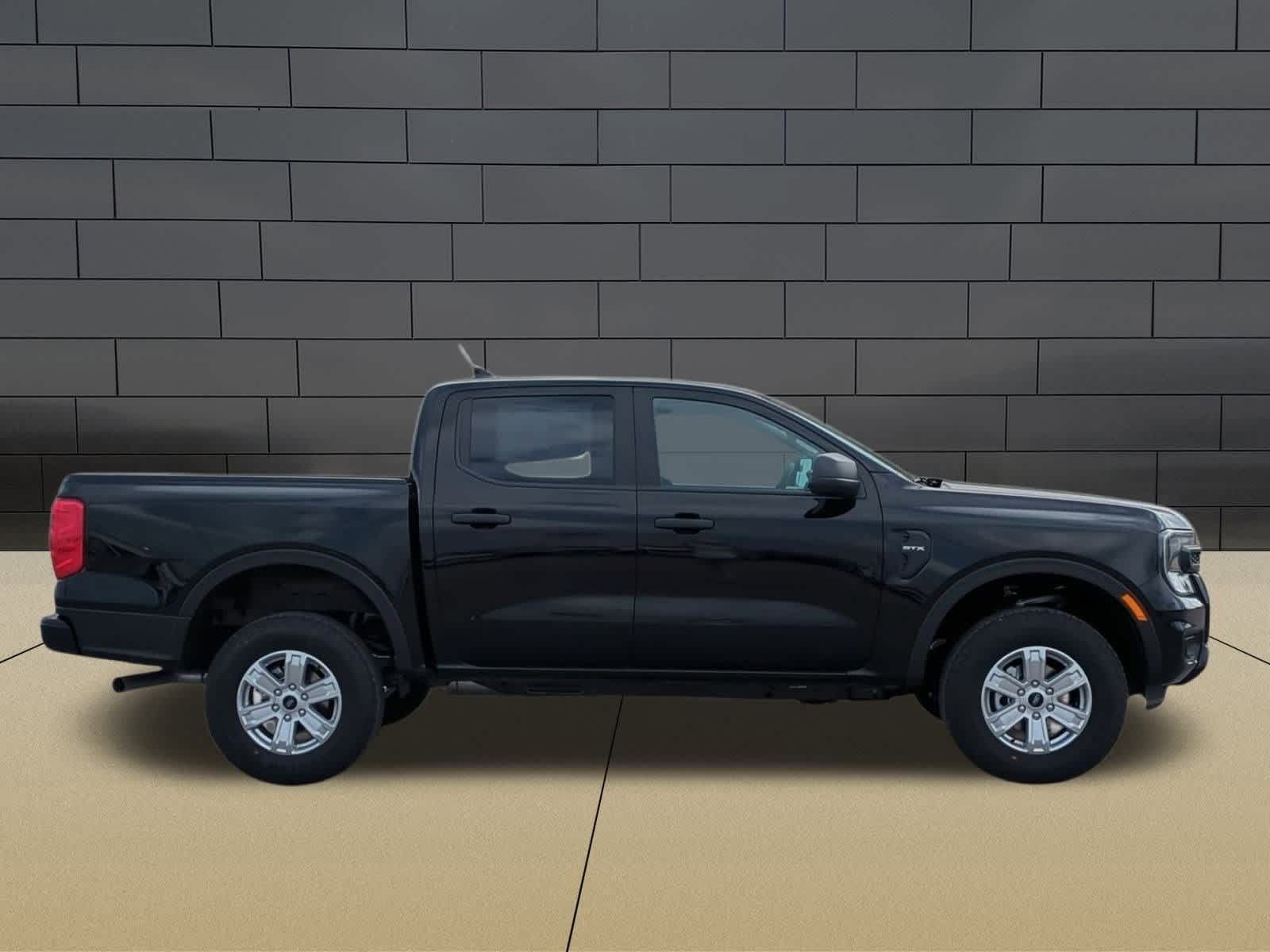 Thumbnail: 2025 Ford Ranger - 9