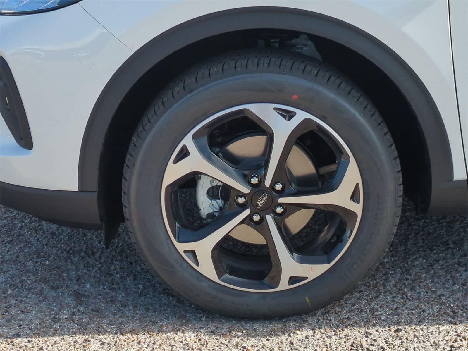 Thumbnail: 2026 Ford Escape - 32