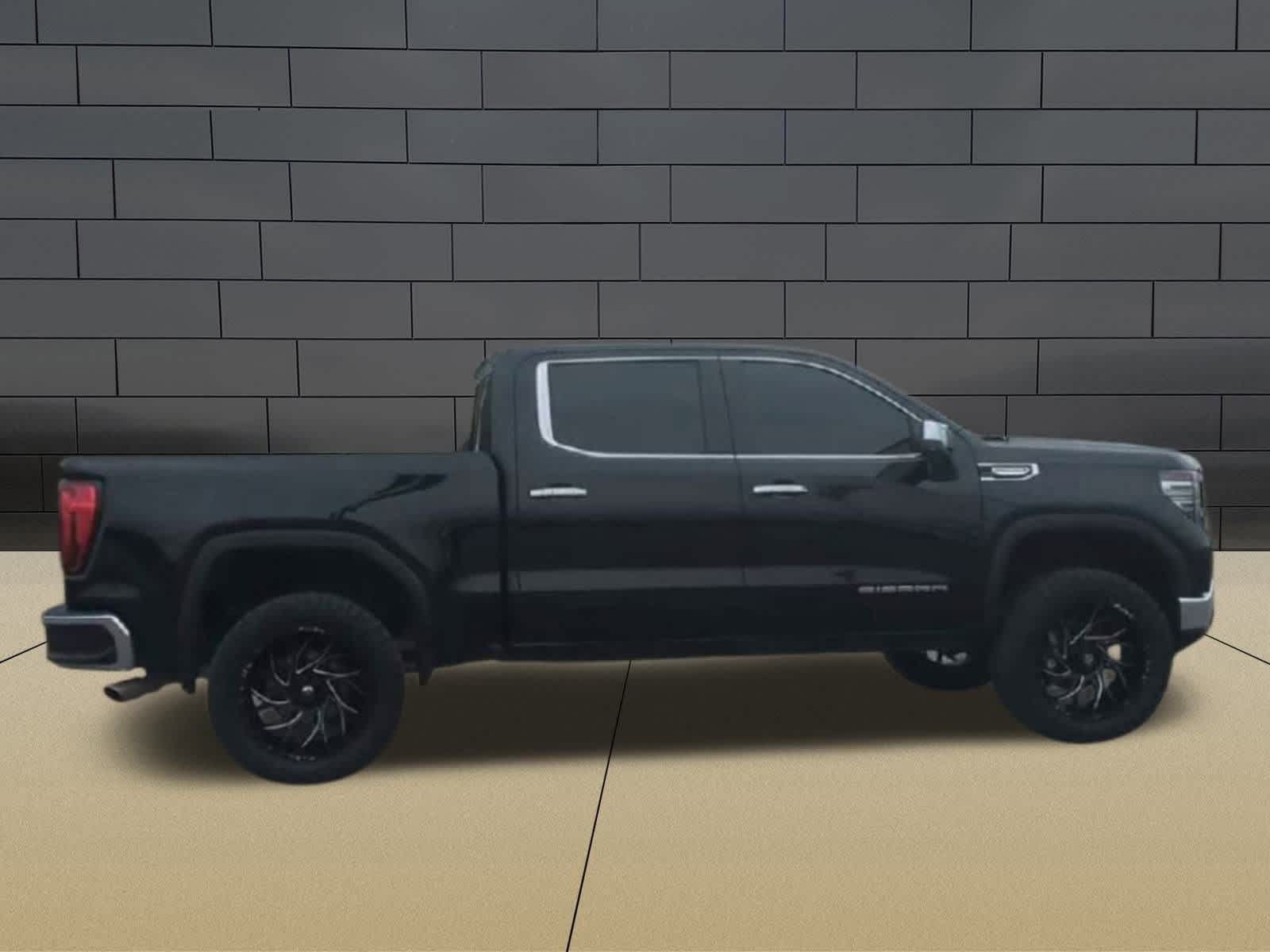 Thumbnail: 2023 GMC Sierra 1500 - 3