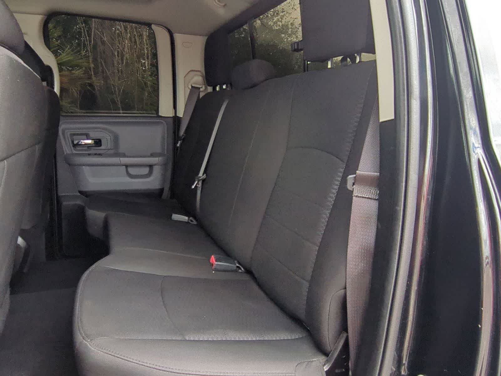 Thumbnail: 2020 RAM 1500 Classic - 22