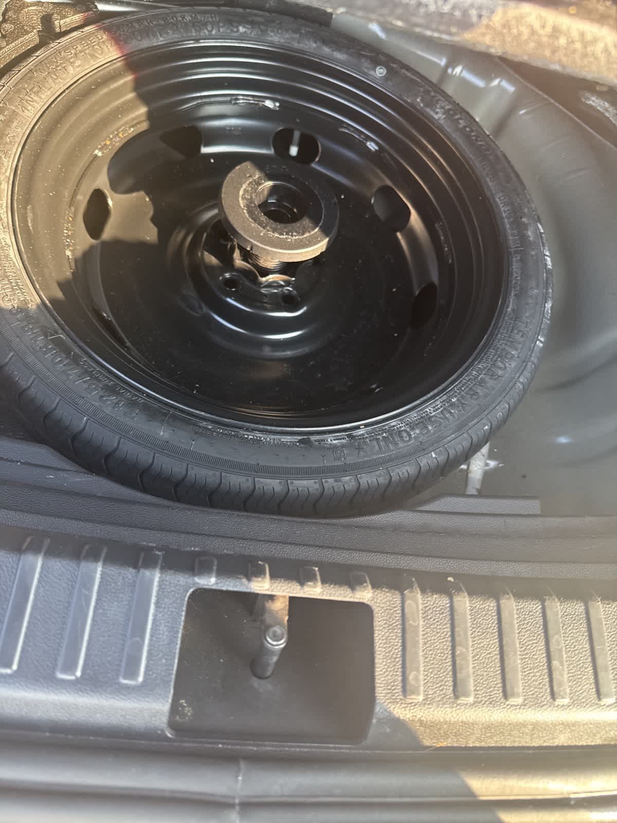 Thumbnail: 2024 Volkswagen Taos - 13