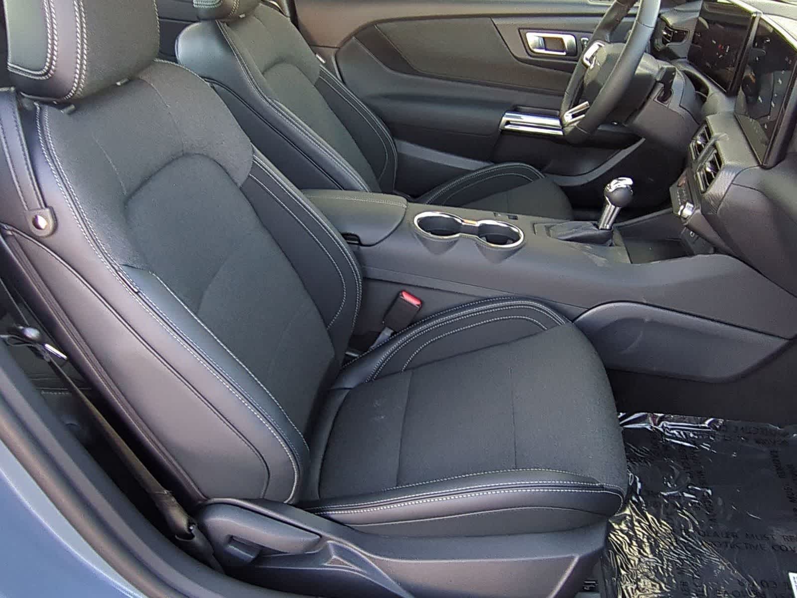 2025 Ford Mustang EcoBoost Fastback - Photo 25
