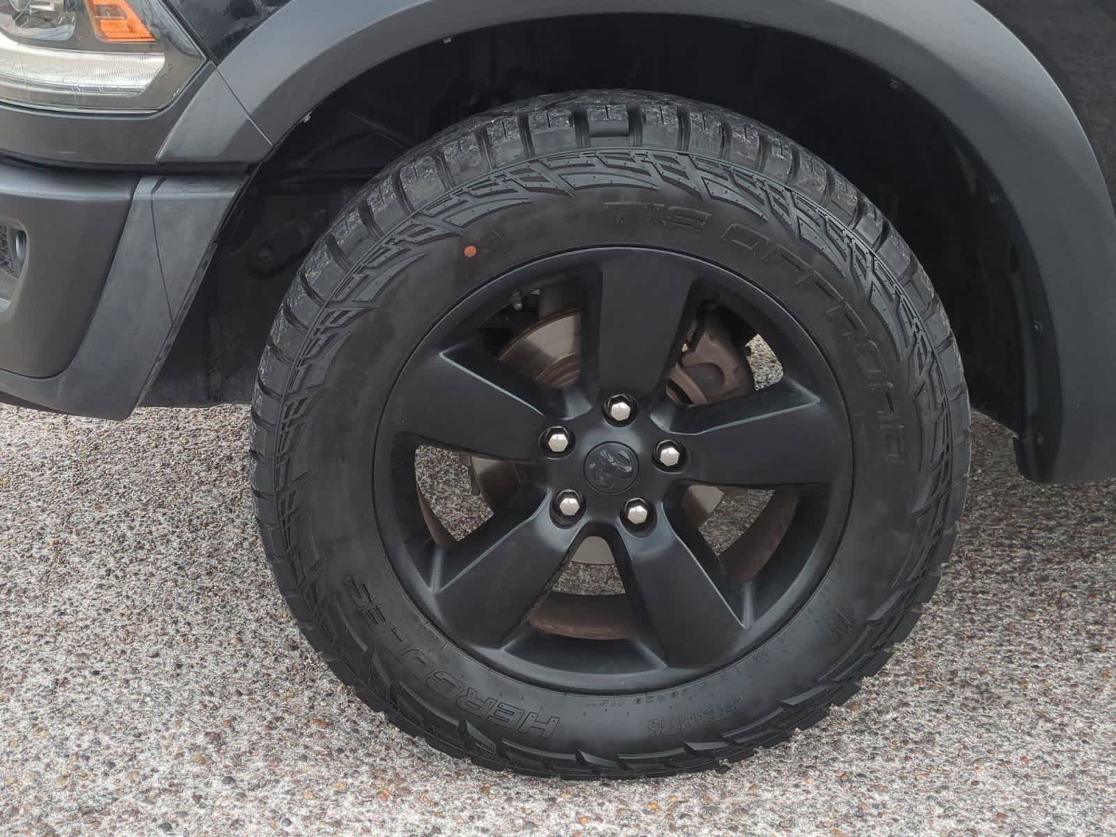 Thumbnail: 2020 RAM 1500 Classic - 30