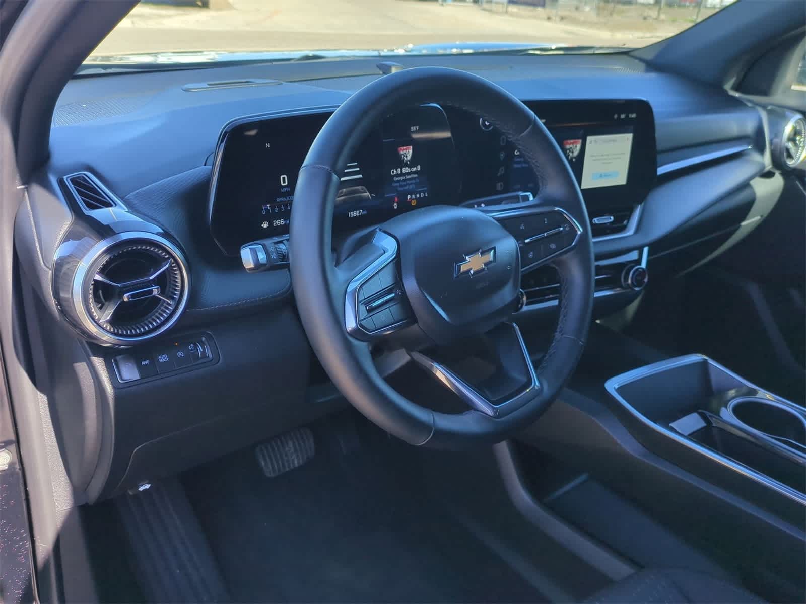 Thumbnail: 2025 Chevrolet Equinox - 10