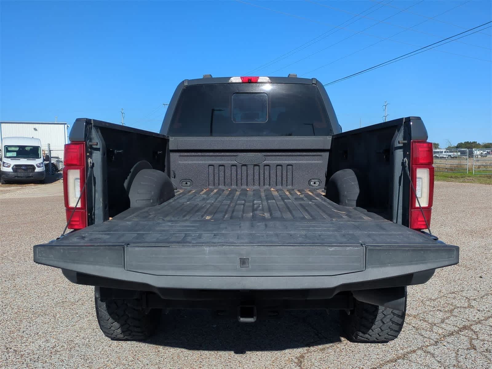 Thumbnail: 2021 Ford F-250 - 17