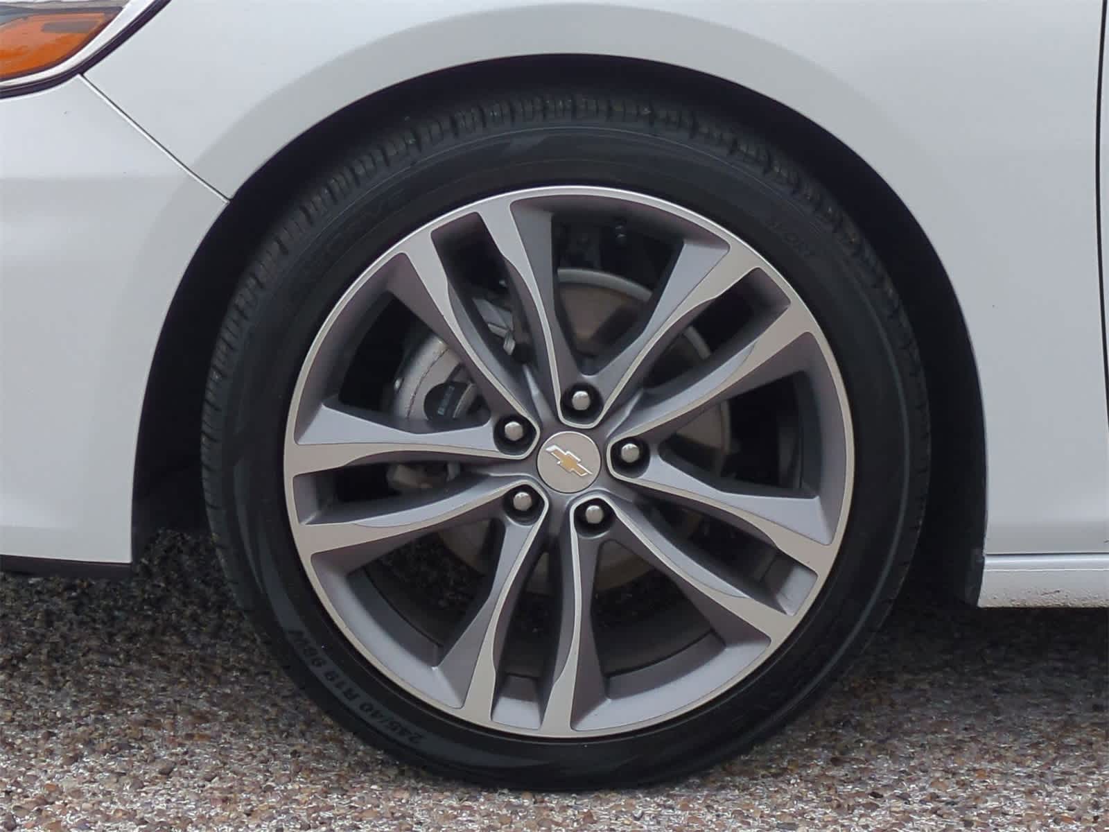 Thumbnail: 2023 Chevrolet Malibu - 31