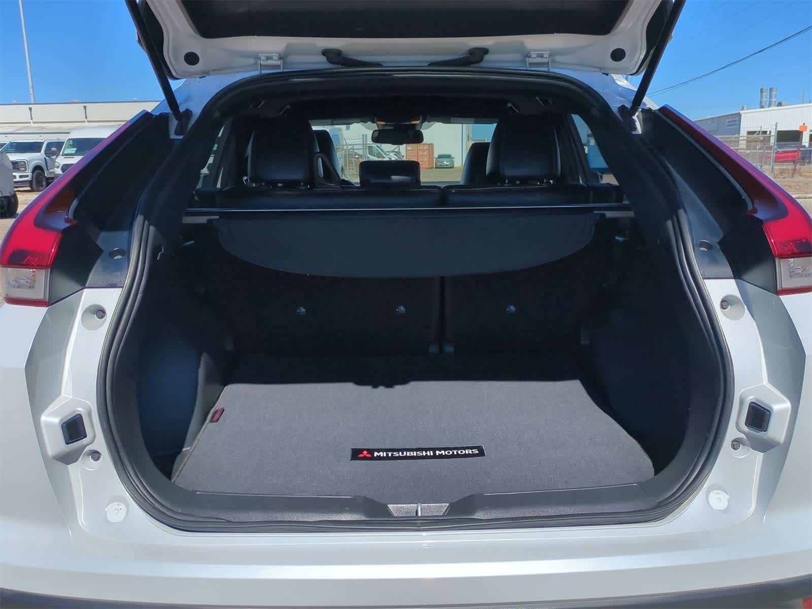 Thumbnail: 2022 Mitsubishi Eclipse Cross - 25