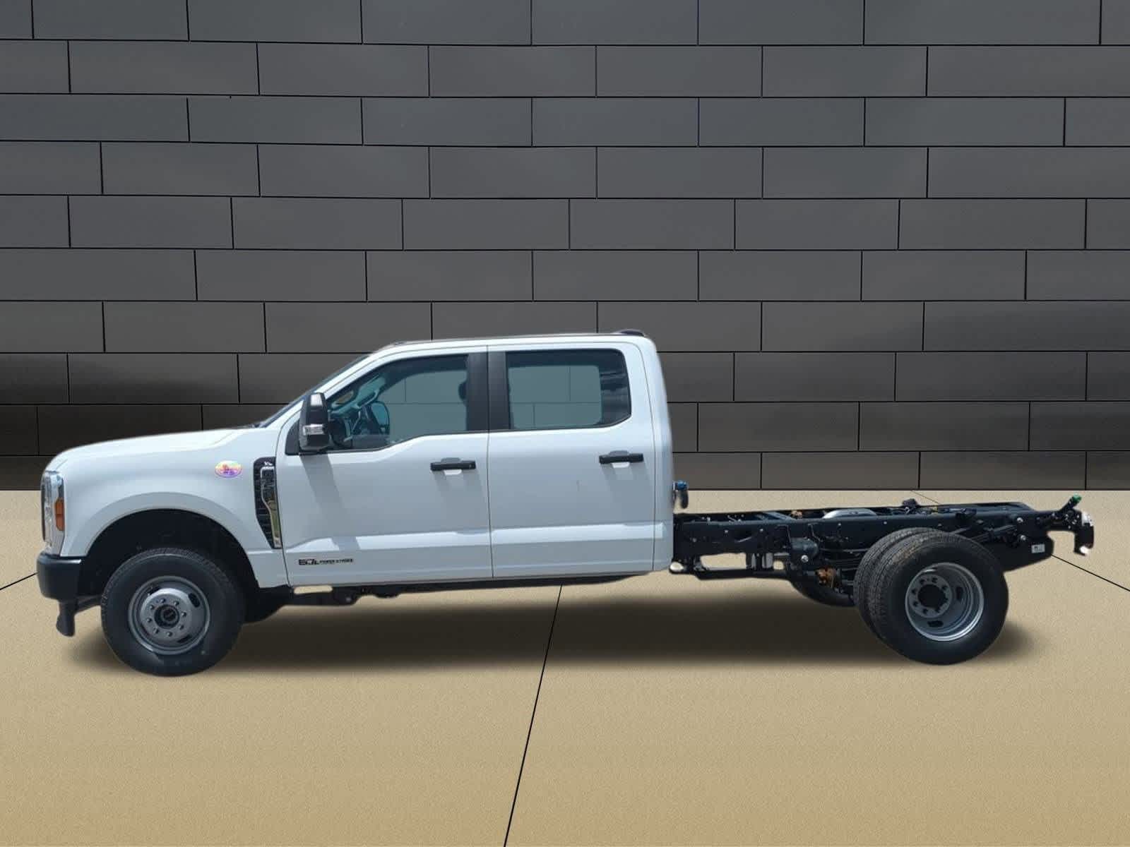 Thumbnail: 2025 Ford F-350 - 5