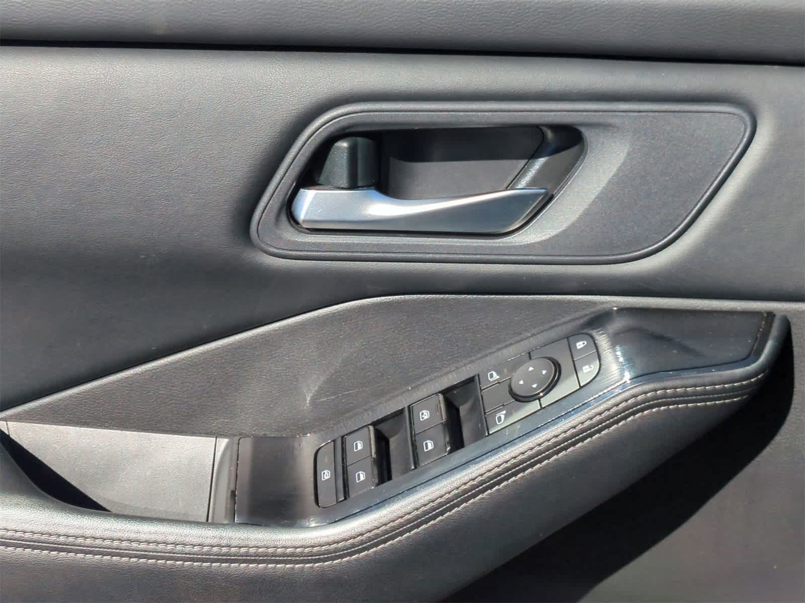 Thumbnail: 2025 Nissan Rogue - 22