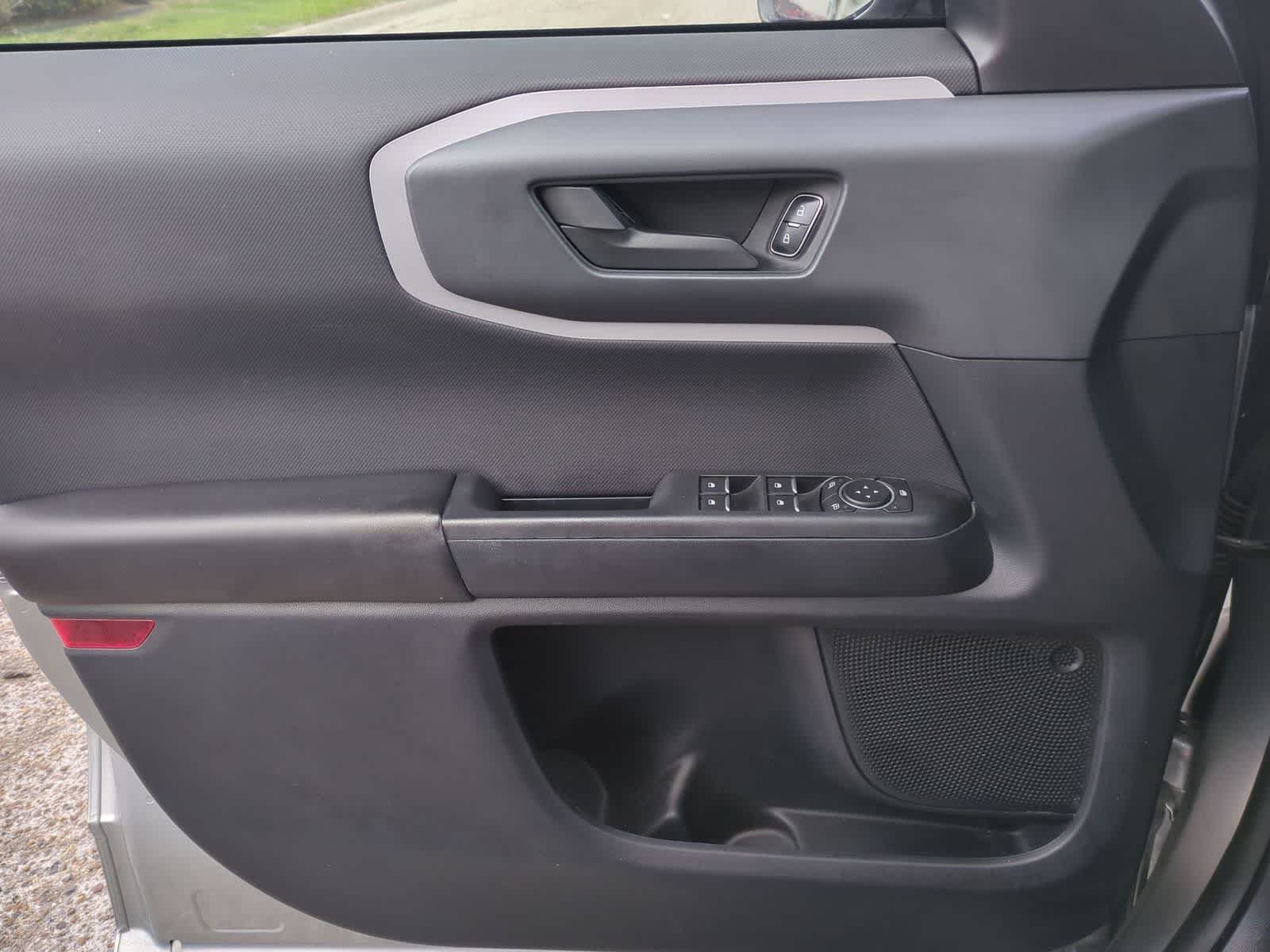 Thumbnail: 2023 Ford Bronco Sport - 21