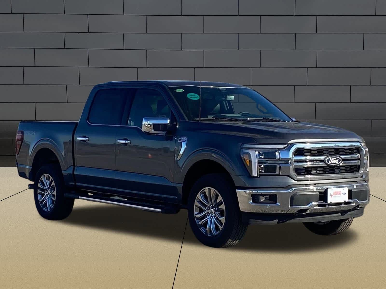 2025 Ford F-150 Lariat photo 2