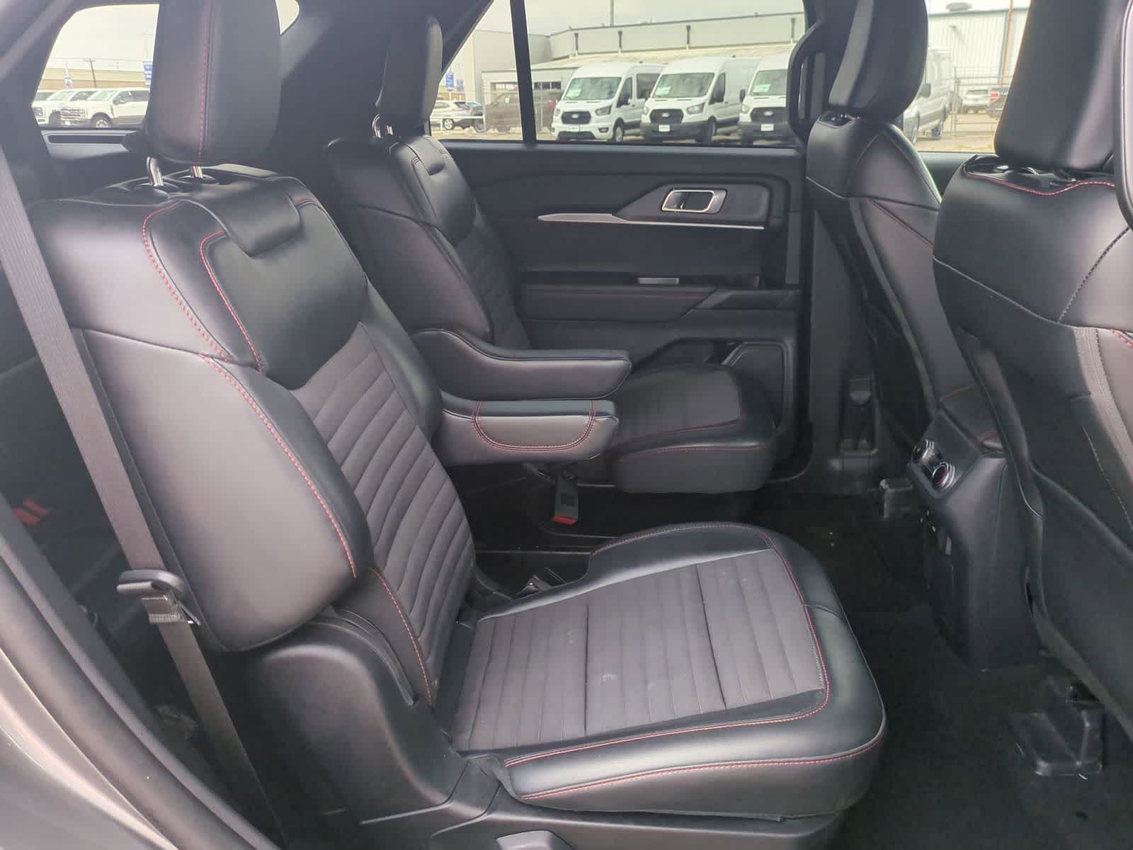 Thumbnail: 2025 Ford Explorer - 26